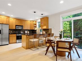 422 Federal Ave E B, Seattle WA 98102