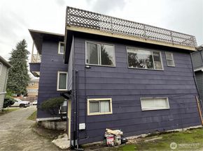 5026 20th Avenue NE, Seattle WA 98105