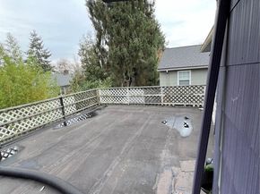 5026 20th Avenue NE, Seattle WA 98105