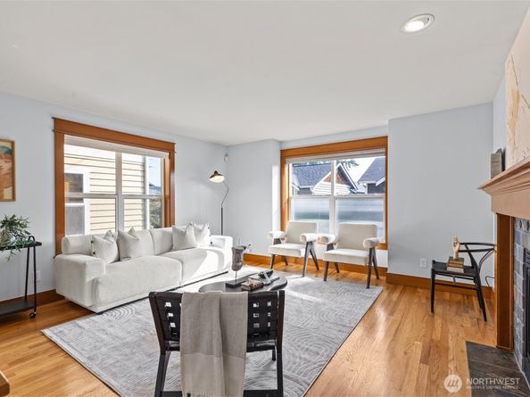 3018 SW Hinds Street, Seattle WA 98126