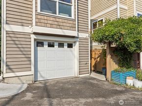 3018 SW Hinds Street, Seattle WA 98126