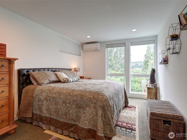 3854 22nd Avenue SW, Seattle WA 98106