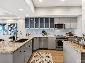 1388 Alki Avenue SW 202, Seattle WA 98116