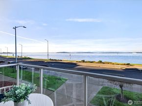 1388 Alki Avenue SW 202, Seattle WA 98116