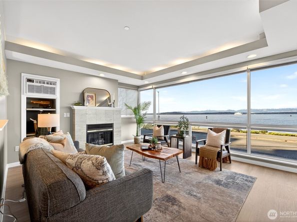 1388 Alki Avenue SW 202, Seattle WA 98116