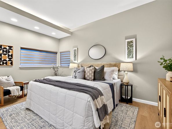 1388 Alki Avenue SW 202, Seattle WA 98116