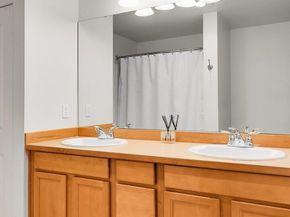 7020 Holly Park Drive S W2, Seattle WA 98118