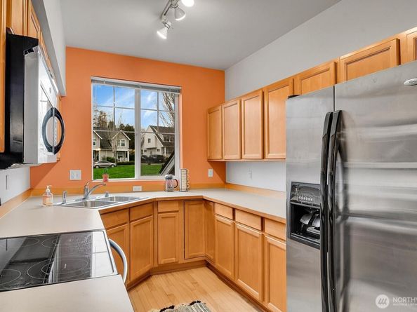 7020 Holly Park Drive S W2, Seattle WA 98118