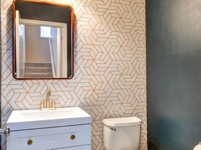 7020 Holly Park Drive S W2, Seattle WA 98118