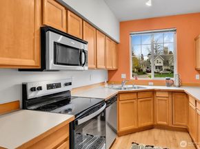 7020 Holly Park Drive S W2, Seattle WA 98118