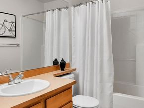 7020 Holly Park Drive S W2, Seattle WA 98118