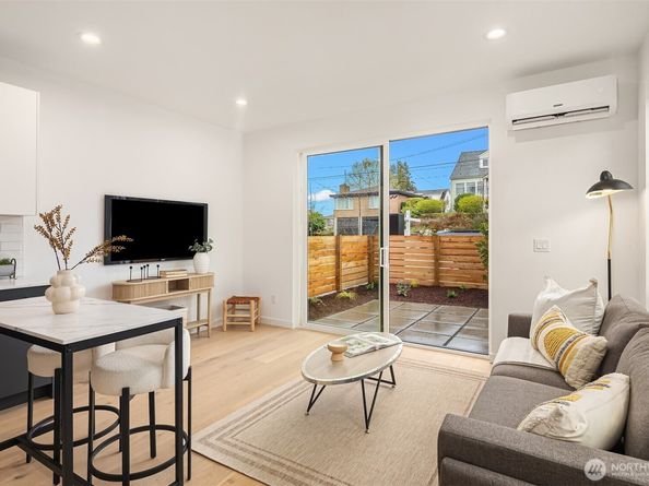 8018 24th Avenue NW B, Seattle WA 98117