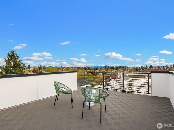 8018 24th Avenue NW B, Seattle WA 98117