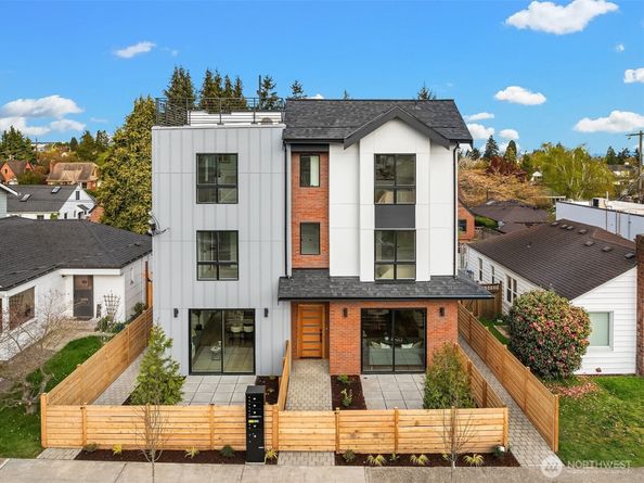8018 24th Avenue NW B, Seattle WA 98117