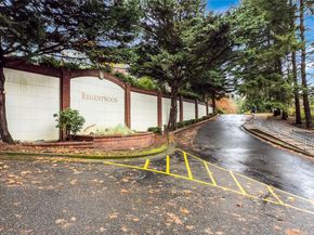 15615 Waynita Way B303, Bothell WA 98011