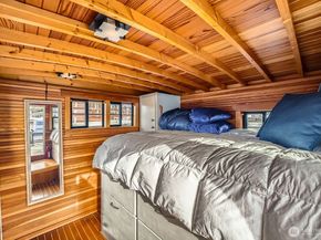 1080 W Ewing Street E2, Seattle WA 98119