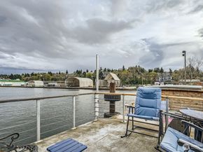 1080 W Ewing Street E2, Seattle WA 98119