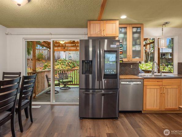 17112 136th Place SE, Renton WA 98058