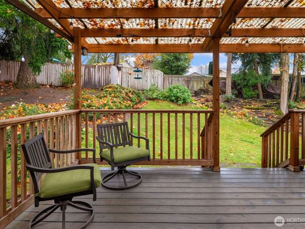 17112 136th Place SE, Renton WA 98058