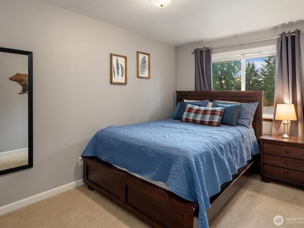 17112 136th Place SE, Renton WA 98058