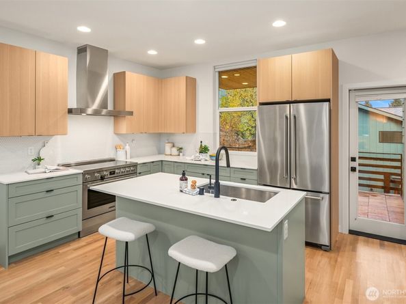 7714 30th Avenue NW 1, Seattle WA 98117