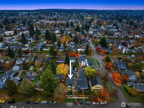 7714 30th Avenue NW 1, Seattle WA 98117