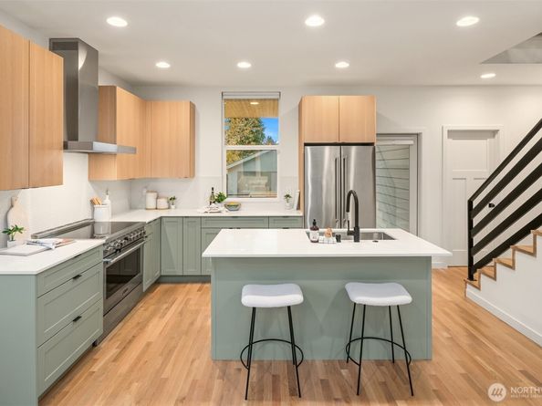 7714 30th Avenue NW 1, Seattle WA 98117