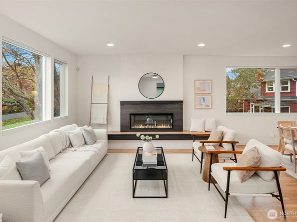 7714 30th Avenue NW 1, Seattle WA 98117