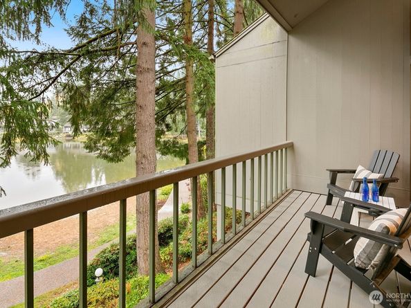 6234 138th Avenue NE 201, Redmond WA 98052