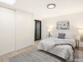 6234 138th Avenue NE 201, Redmond WA 98052