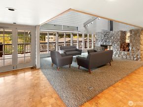 6234 138th Avenue NE 201, Redmond WA 98052