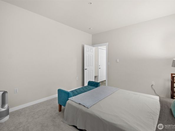 801 Ave N Rainer E324, Renton WA 98057