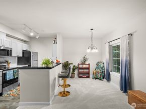 801 Ave N Rainer E324, Renton WA 98057