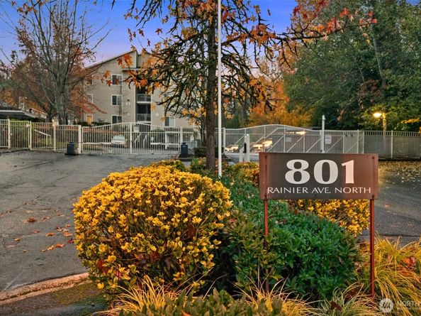 801 Ave N Rainer E324, Renton WA 98057