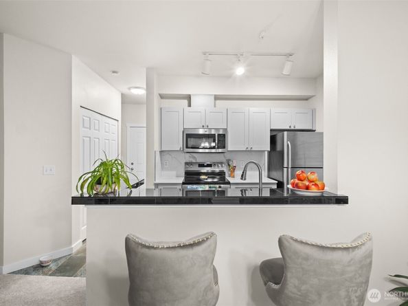 801 Ave N Rainer E324, Renton WA 98057