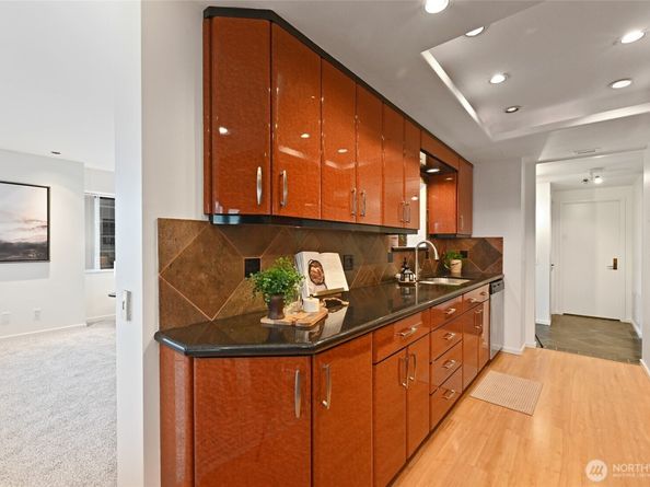 1301 Spring Street 10F, Seattle WA 98104