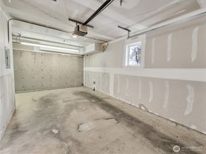 2070 132nd Avenue SE 712, Bellevue WA 98005