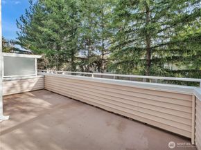 2070 132nd Avenue SE 712, Bellevue WA 98005