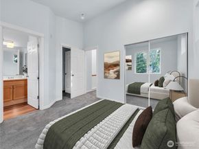 2070 132nd Avenue SE 712, Bellevue WA 98005