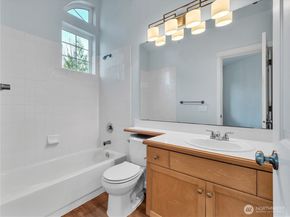 2070 132nd Avenue SE 712, Bellevue WA 98005