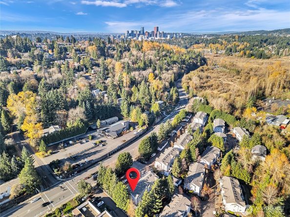 2070 132nd Avenue SE 712, Bellevue WA 98005