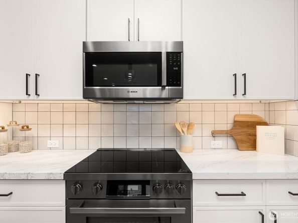 636 11th Avenue, Kirkland WA 98033