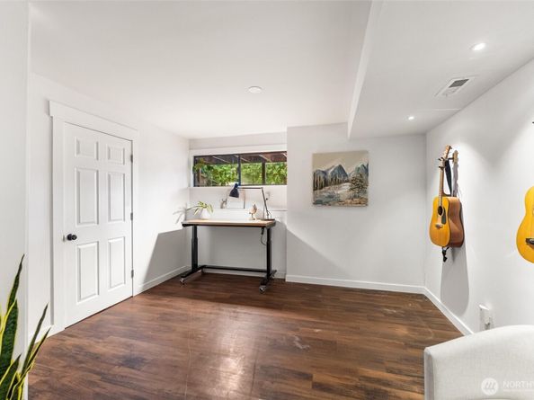 14408 141st Place SE, Renton WA 98059