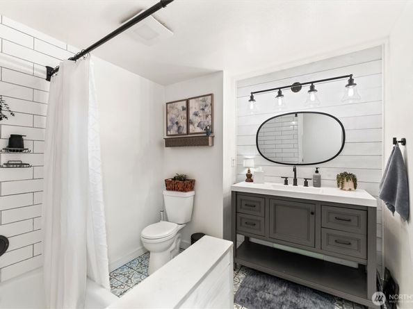 14408 141st Place SE, Renton WA 98059