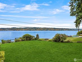 1710 Jacobsen Boulevard NE, Bremerton WA 98310