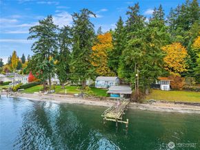1710 Jacobsen Boulevard NE, Bremerton WA 98310