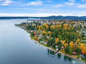 1710 Jacobsen Boulevard NE, Bremerton WA 98310