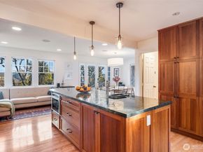 903 Lakeside Avenue S, Seattle WA 98144