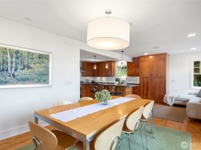 903 Lakeside Avenue S, Seattle WA 98144