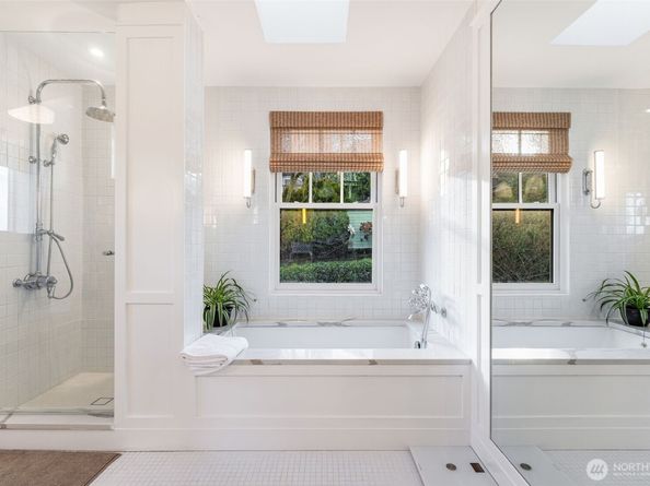 903 Lakeside Avenue S, Seattle WA 98144